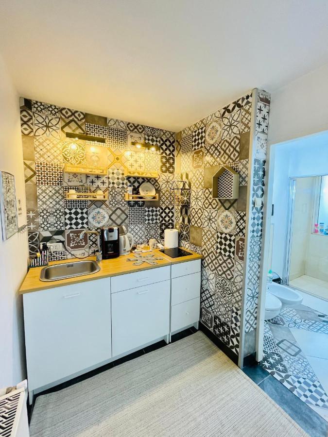 Private Place To Stay Self Check In-Nonstop- Netflix-Wifi Reșița Dış mekan fotoğraf